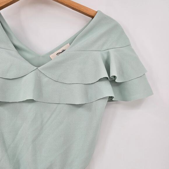 Maddie Juniors V Neck Flutter Sleeve‎ Shorts Romper Light Blue Size Large - Picture 3 of 9